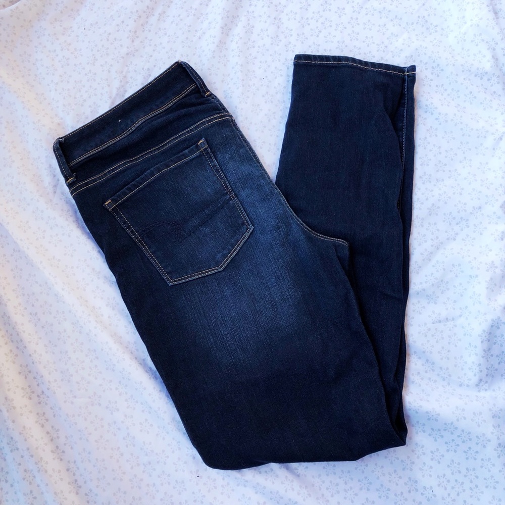 Dark Wash Mid-Rise AEO Jeans